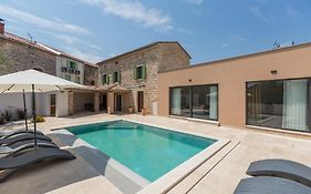 Casa Ivini